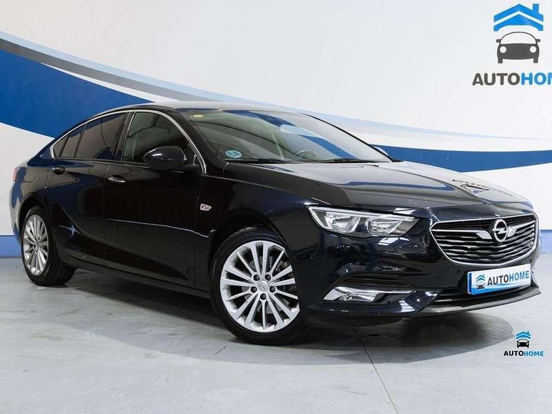Usado Opel Insignia Excellence 136 HP (100 kW) 2018 Azul Carrinha