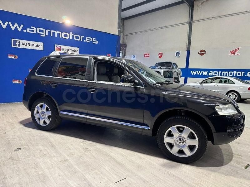 Usado VW Touareg 313 CV (230 kW) 2004 Negro SUV