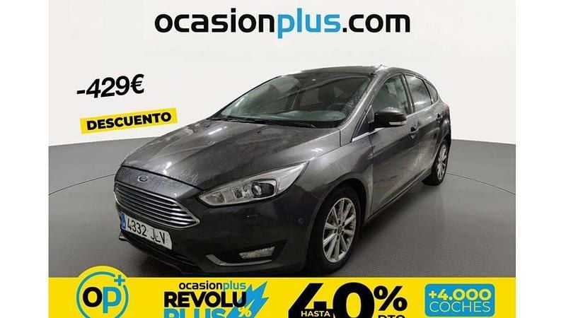Usado Ford Focus Titanium 125 CV (91 kW) 2016 Gris Utilitario