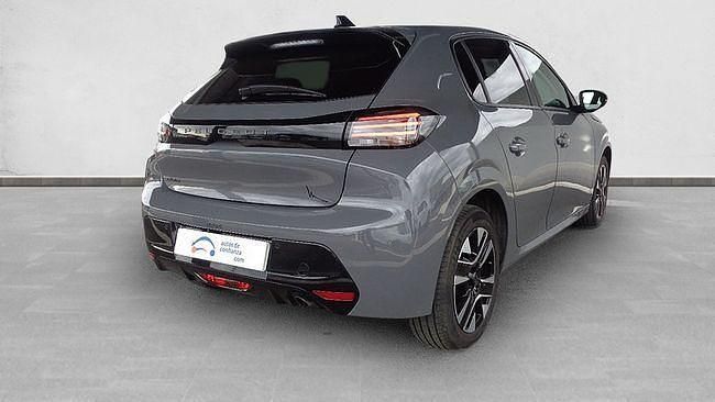 Usado Peugeot 208 Allure 100 CV (73 kW) 2025 Gris Utilitario