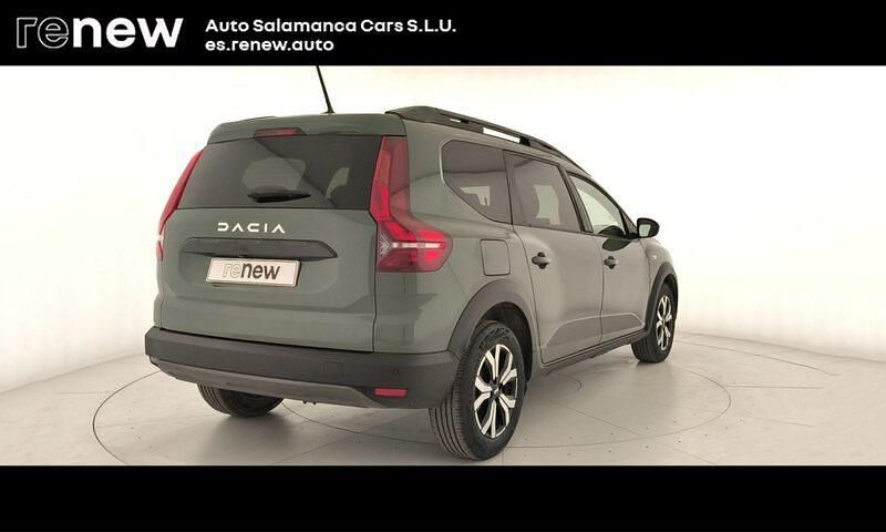 Usado Dacia Jogger Expression 110 CV (80 kW) 2024 Verde Monovolumen