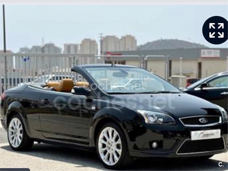 Usado Ford Focus Cabriolet Titanium 145 CV (106 kW) 2007 Azul Descapotable
