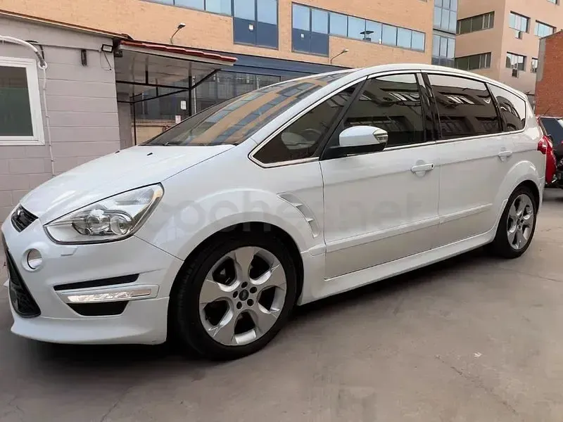 Usado Ford S-MAX Titanium X 163 CV (119 kW) 2013 Blanco Monovolumen