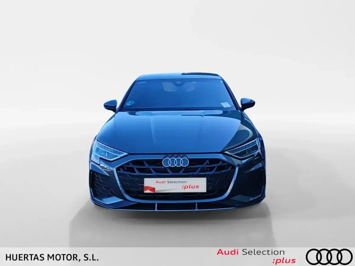 Usado Audi A3 S-Line 150 CV (110 kW) 2025 Gris Berlina