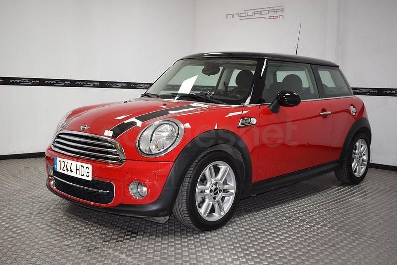 Usado Mini Cooper D 112 CV (82 kW) 2011 Rojo Utilitario