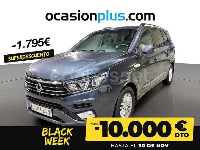 Gris / plata Usado 2019 Ssangyong (KGM) Rodius Monovolumen | 19.750 € (Caro) - Imagen 1/4