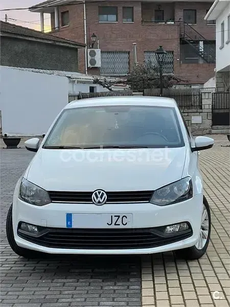 Usado VW Polo 75 CV (55 kW) 2017 Blanco Berlina