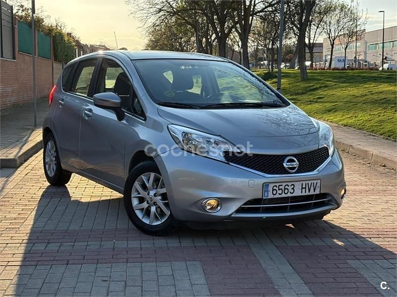 Usado Nissan Note Acenta 90 CV (66 kW) 2014 Gris / plata Utilitario