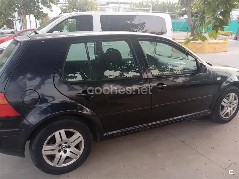 Usado VW Golf IV Conceptline 105 CV (77 kW) 2002 Negro Berlina