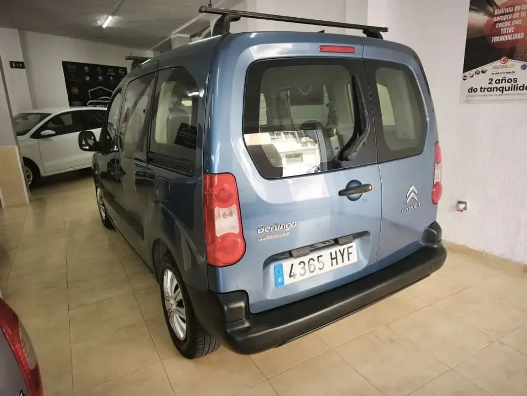Usado Citroën Berlingo XTR 92 CV (67 kW) 2014 Gris Monovolumen