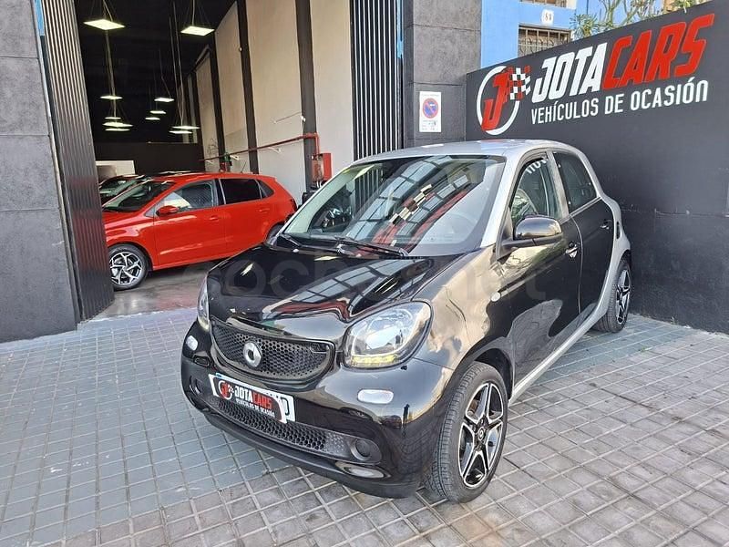 Usado Smart ForFour Passion 71 CV (52 kW) 2015 Negro Utilitario