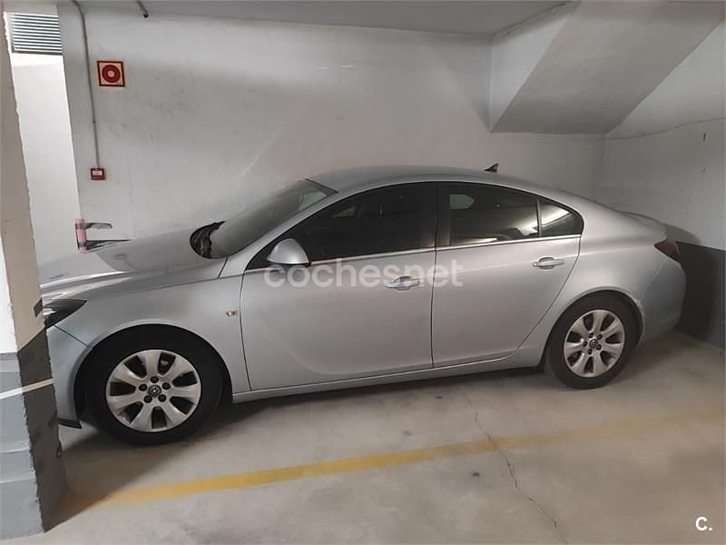 Gris / plata Usado 2016 Opel Insignia Business Berlina | 7500 € (Buen precio) - Imagen 1/3