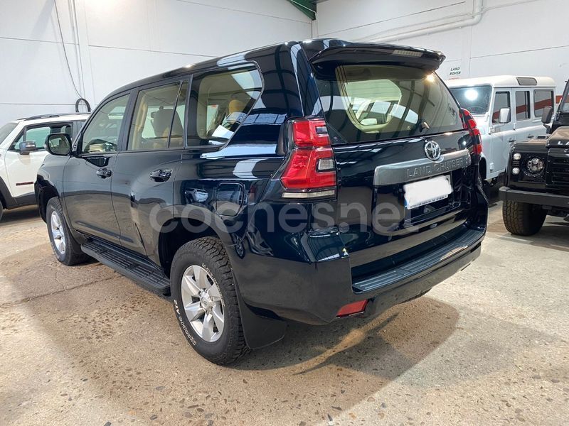 Usado Toyota Land Cruiser 177 CV (130 kW) 2017 Azul SUV