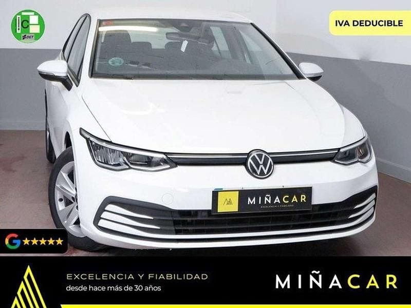 Usado VW Golf VIII 110 CV (80 kW) 2021 Blanco Utilitario