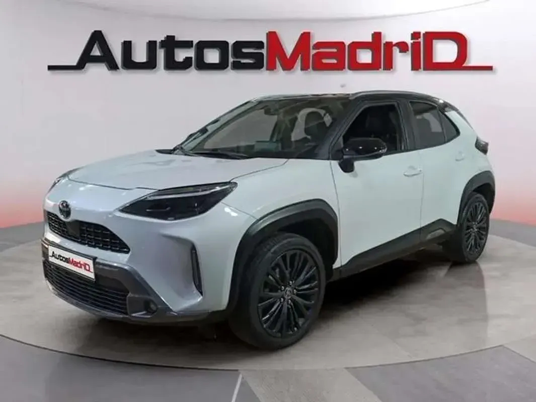Usado Toyota Yaris Cross 116 CV (85 kW) 2022 Blanco SUV