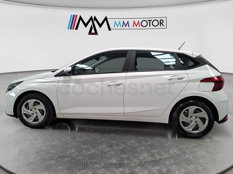 Usado Hyundai i20 100 CV (73 kW) 2021 Blanco Utilitario