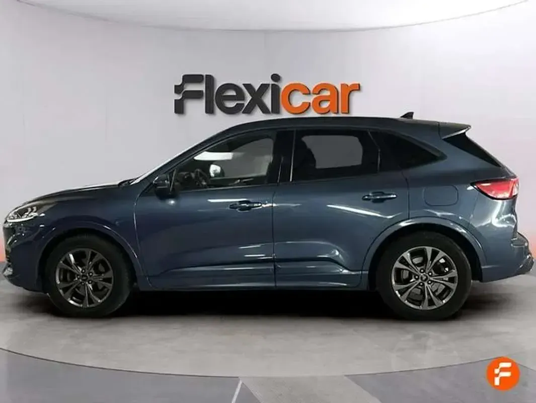 Usado Ford Kuga ST-Line 150 CV (110 kW) 2022 Azul SUV