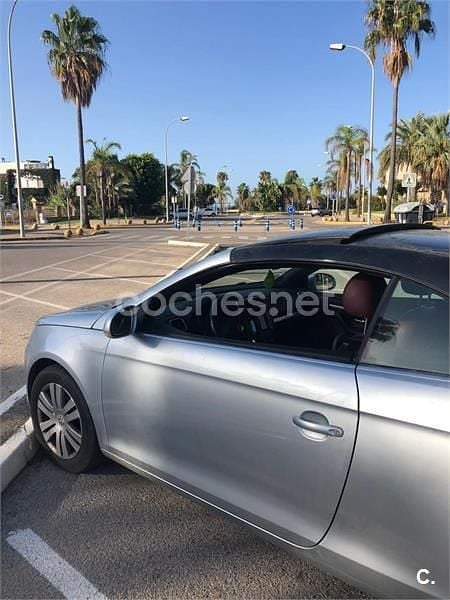 Usado VW Eos 150 CV (110 kW) 2006 Gris / plata Descapotable