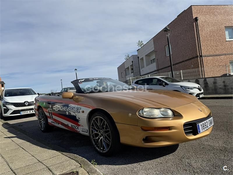 Usado Chevrolet Camaro 193 CV (141 kW) 1999 Naranja Descapotable