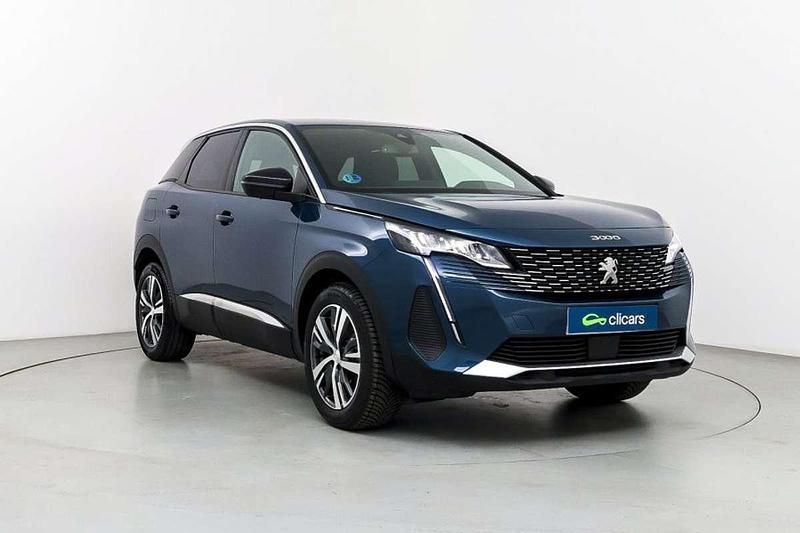 Usado Peugeot 3008 Allure 136 CV (100 kW) 2024 Azul SUV