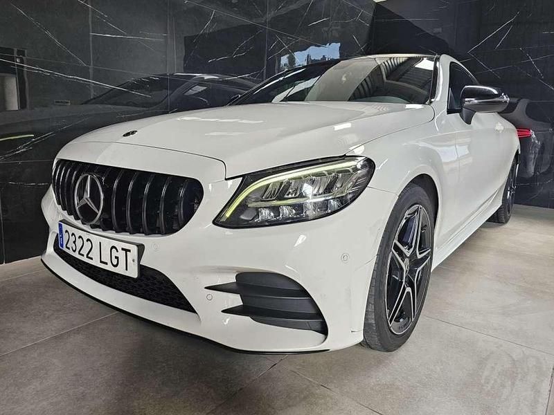 Usado Mercedes C300 258 CV (189 kW) 2018 Blanco Coupe