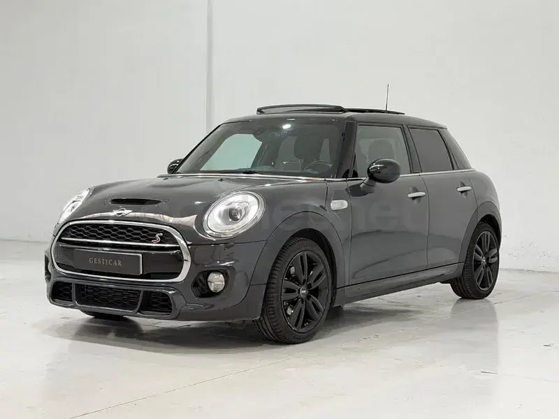 Usado Mini Cooper SD 170 CV (125 kW) 2018 Gris / plata Utilitario