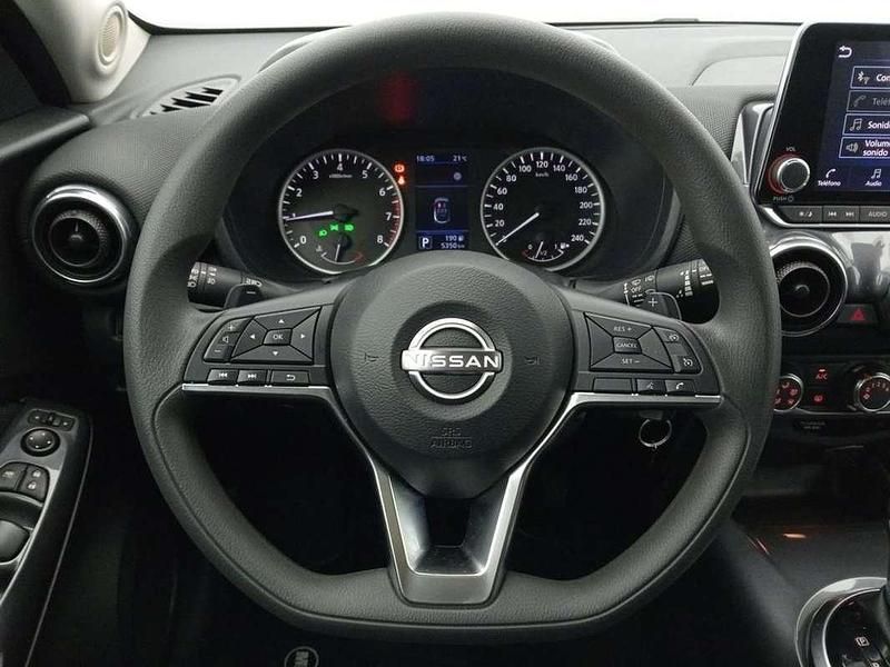 Usado Nissan Juke Acenta 114 CV (83 kW) 2024 Gris SUV