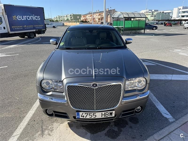 Usado Chrysler 300C Touring 218 CV (160 kW) 2007 Gris / plata Familiar
