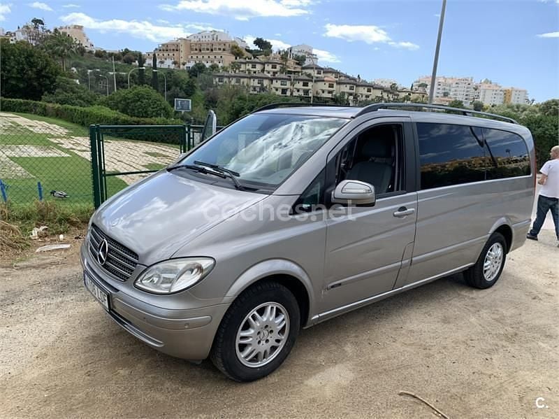 Usado Mercedes Viano 116 CV (85 kW) 2010 Gris / plata Monovolumen