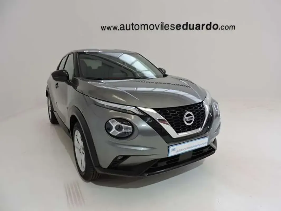 Usado Nissan Juke N-Connecta 116 CV (85 kW) 2021 Gris SUV
