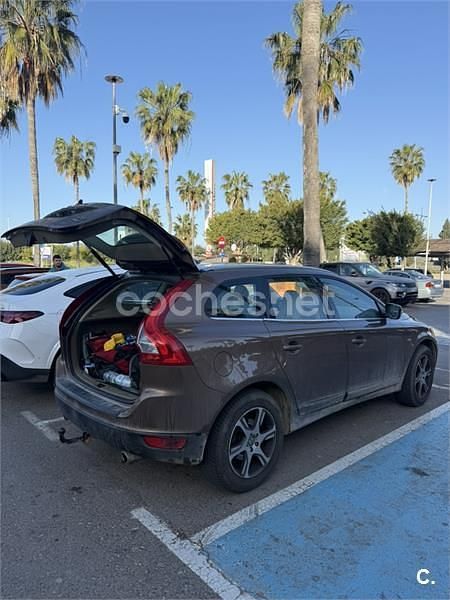 Usado Volvo XC60 Kinetic 185 CV (136 kW) 2011 Marrón SUV