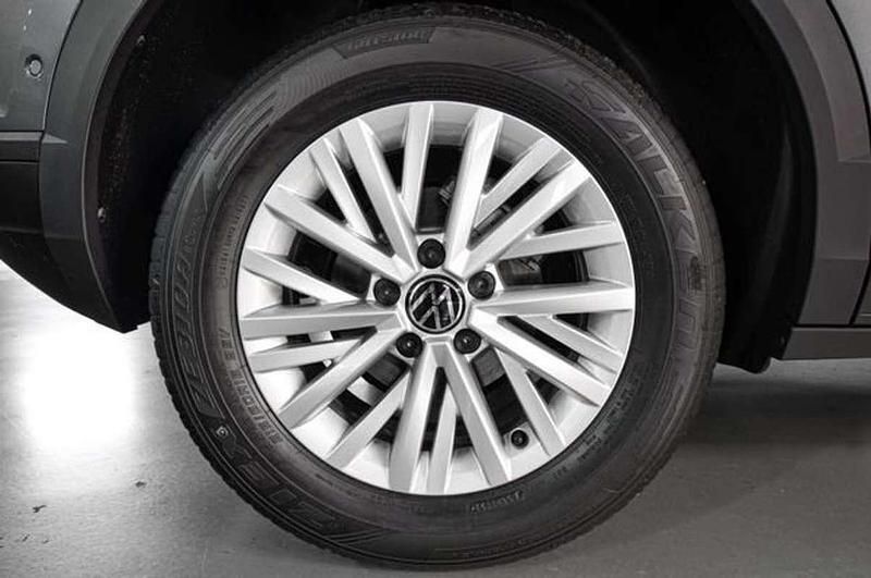 Usado VW T-Roc 110 CV (80 kW) 2022 Gris indy metalizado SUV