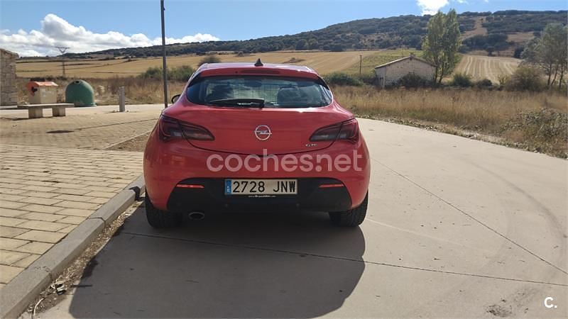 Rojo Usado 2016 Opel Astra GTC Sportive Berlina | 9400 € (Caro) - Imagen 1/4