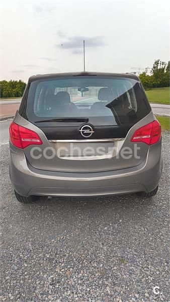 Usado Opel Meriva Selective 120 CV (88 kW) 2013 Marrón Monovolumen