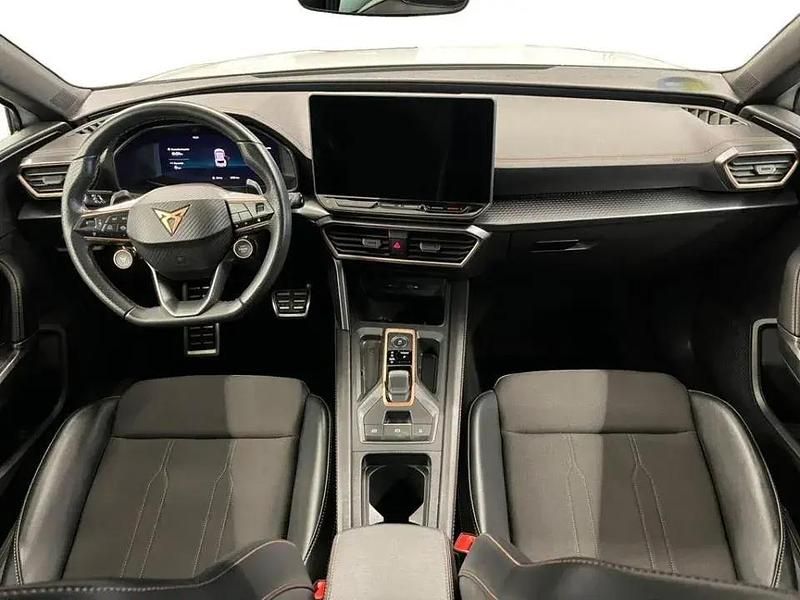 Begagnad Cupra Leon 150 HK (110 kW) 2025 Vit Halvkombi