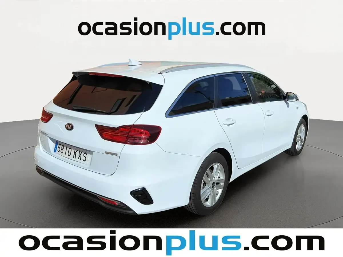 Usado Kia Ceed 140 CV (102 kW) 2019 Blanco Utilitario