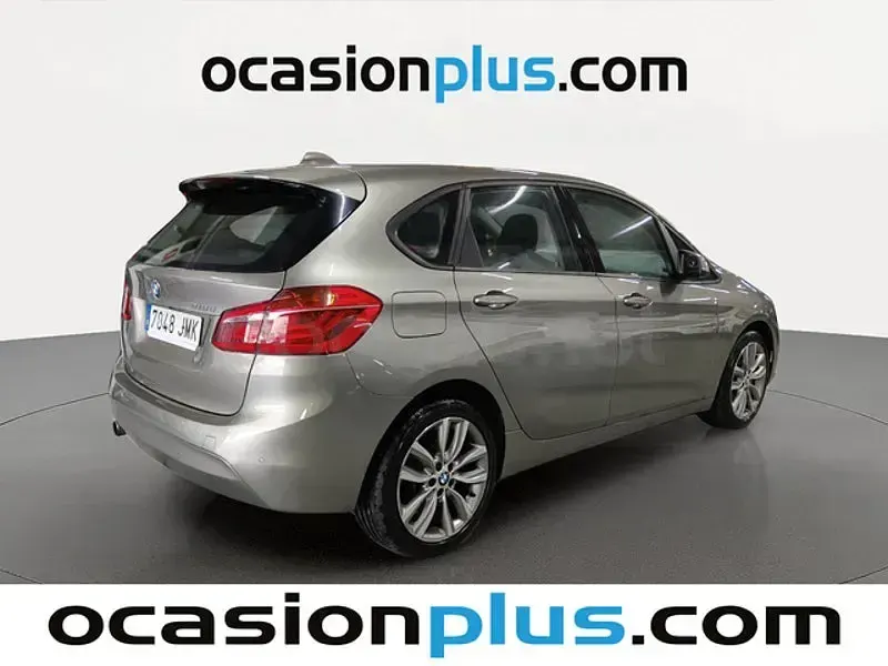 Usado BMW 218 150 CV (110 kW) 2016 Gris / plata Familiar