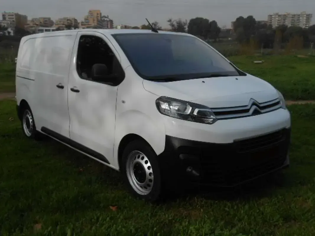 Usado Citroën Jumpy 122 CV (89 kW) 2021 Blanco Monovolumen