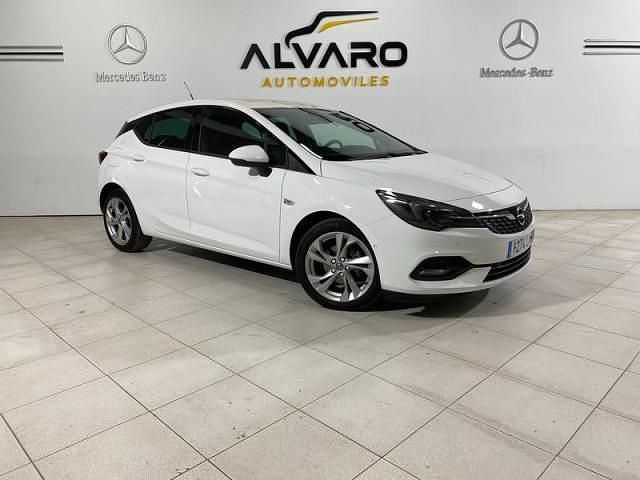 Usado Opel Astra GS Line 122 CV (89 kW) 2021 Blanco Utilitario