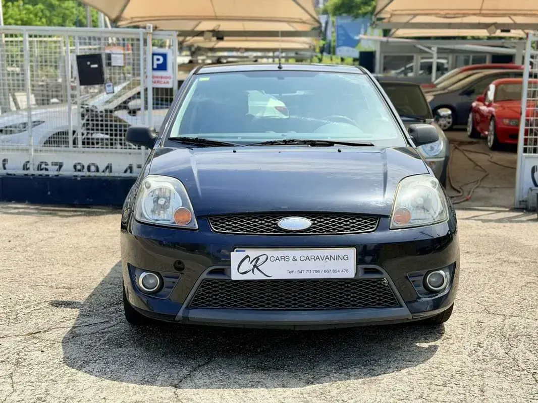 Usado Ford Fiesta Ghia 90 CV (66 kW) 2008 Utilitario
