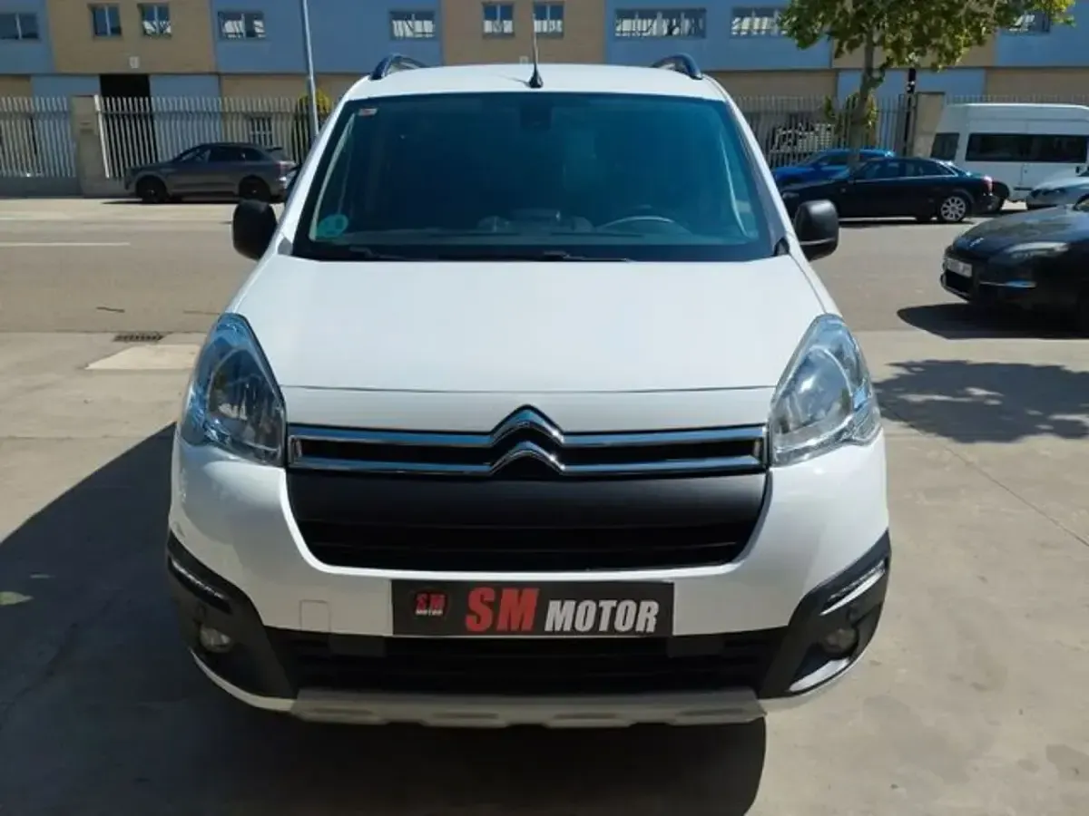 Usado Citroën Berlingo PureTech 110 CV (80 kW) 2018 Blanco Monovolumen