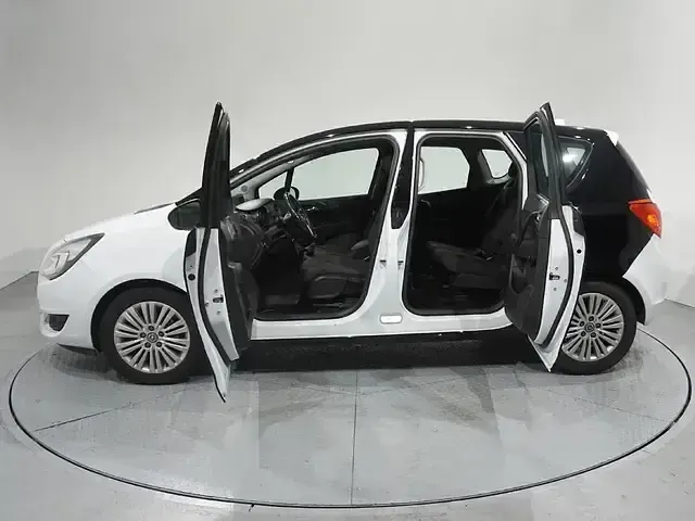 Usado Opel Meriva Selective 120 CV (88 kW) 2014 Blanco Monovolumen