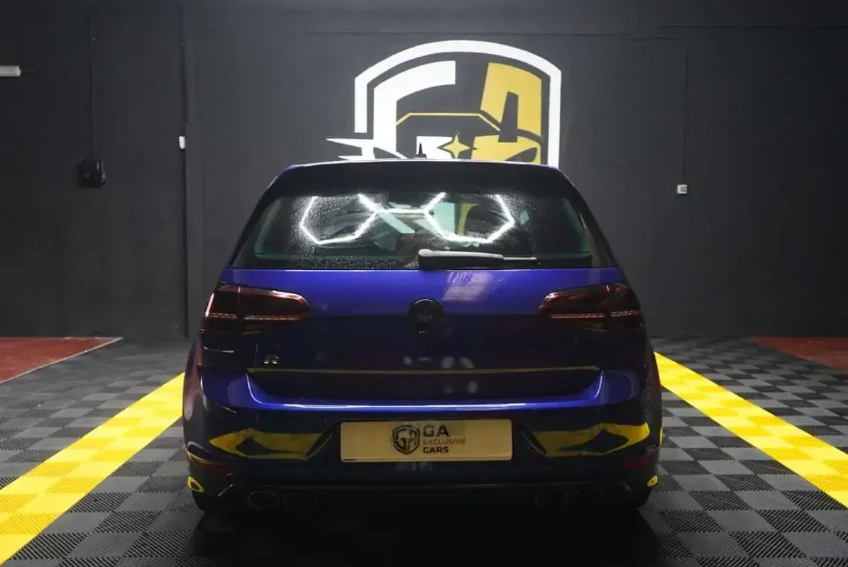 Usado VW Golf VII R 300 CV (220 kW) 2015 Azul Utilitario