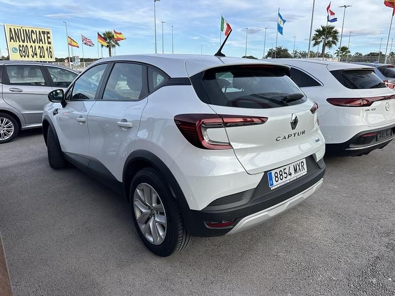 Usado Renault Captur Techno 143 CV (105 kW) 2022 Blanco metalico SUV