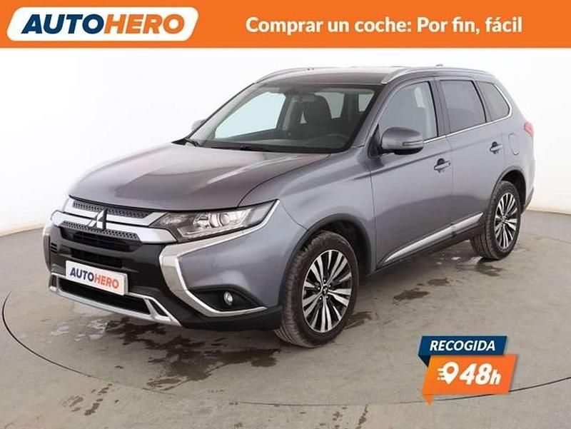 Usado Mitsubishi Outlander Motion 150 CV (110 kW) 2019 Gris SUV