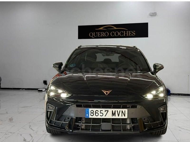 Usado Cupra Leon 150 CV (110 kW) 2024 Negro Familiar