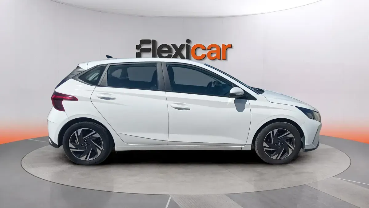 Usado Hyundai i20 101 CV (74 kW) 2021 Blanco Utilitario