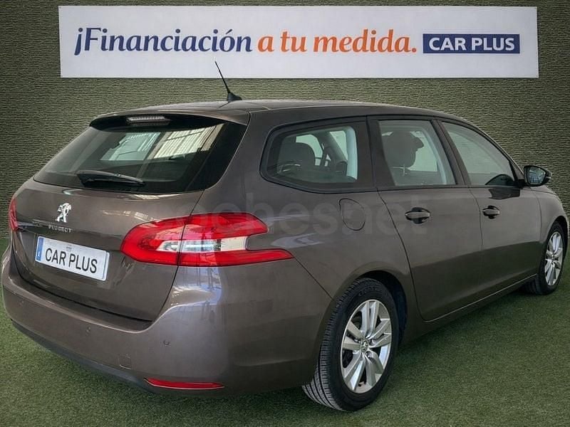 Usado Peugeot 308 SW Business-Line 120 CV (88 kW) 2014 Gris / plata Familiar