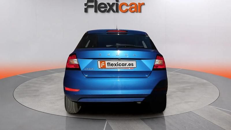 Usado Skoda Fabia Ambition 95 CV (69 kW) 2020 Azul Utilitario