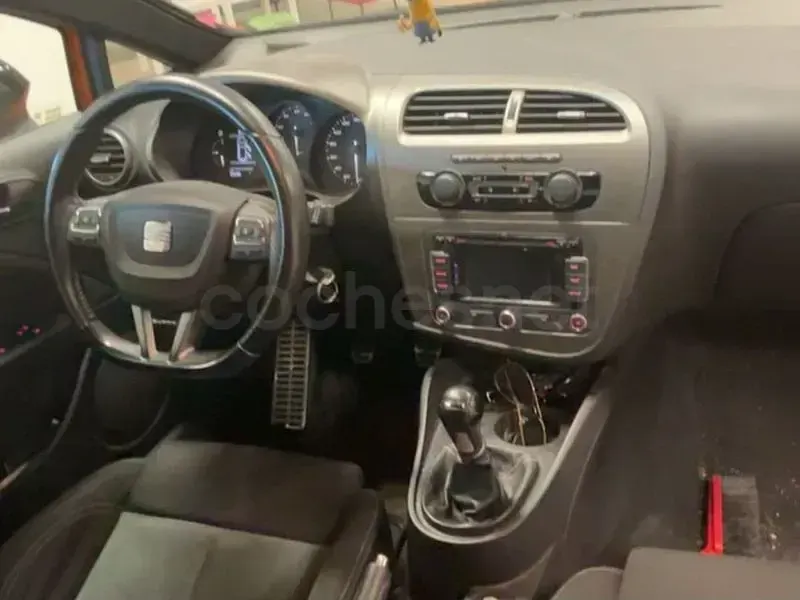 Usado Seat Leon CUPRA 265 CV (194 kW) 2010 Naranja Utilitario